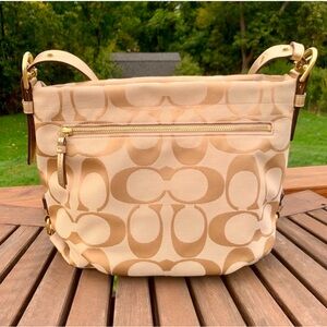 ✨RARE✨ Gold Coach Signature East West Duffle Crossbody